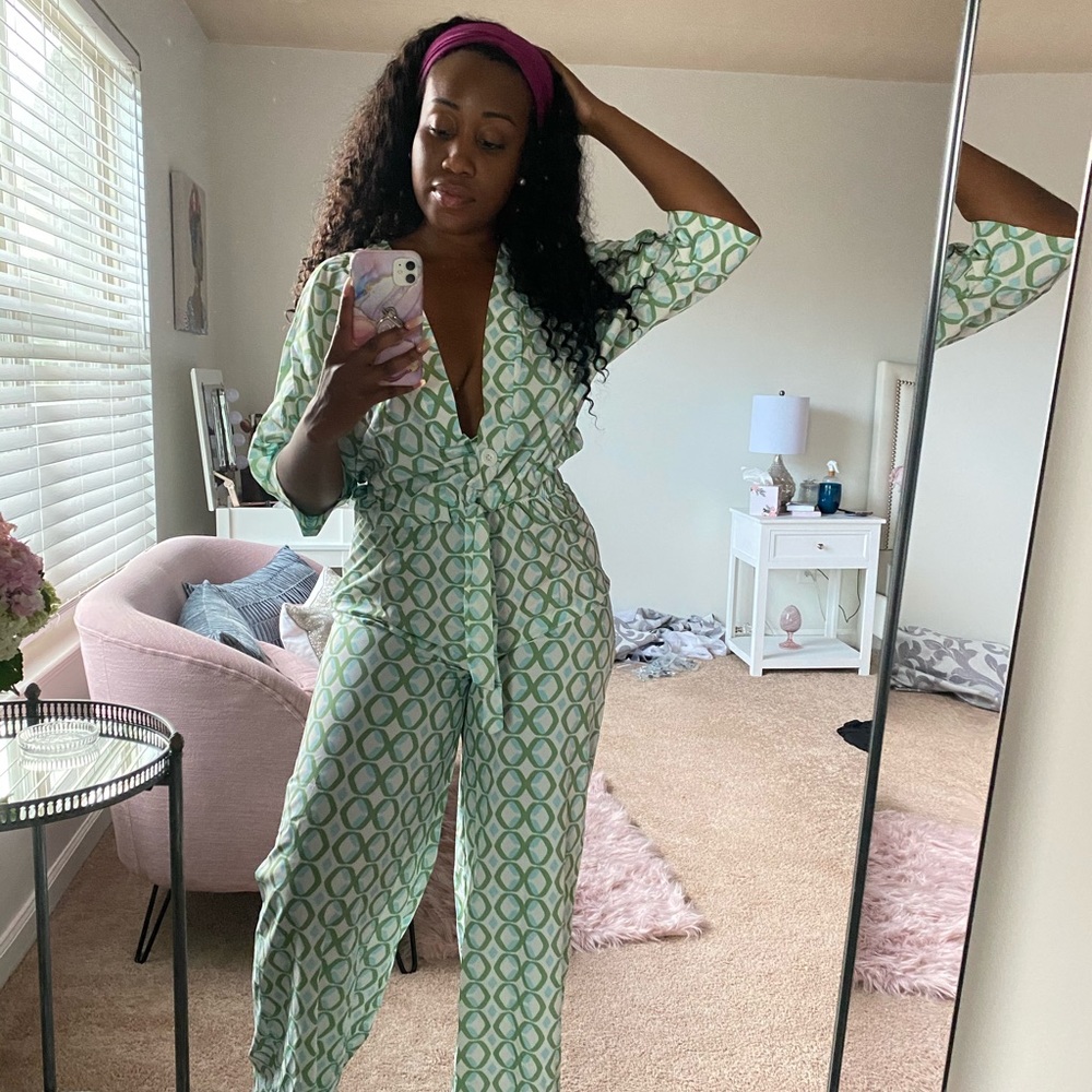 Two piece flowy set.
